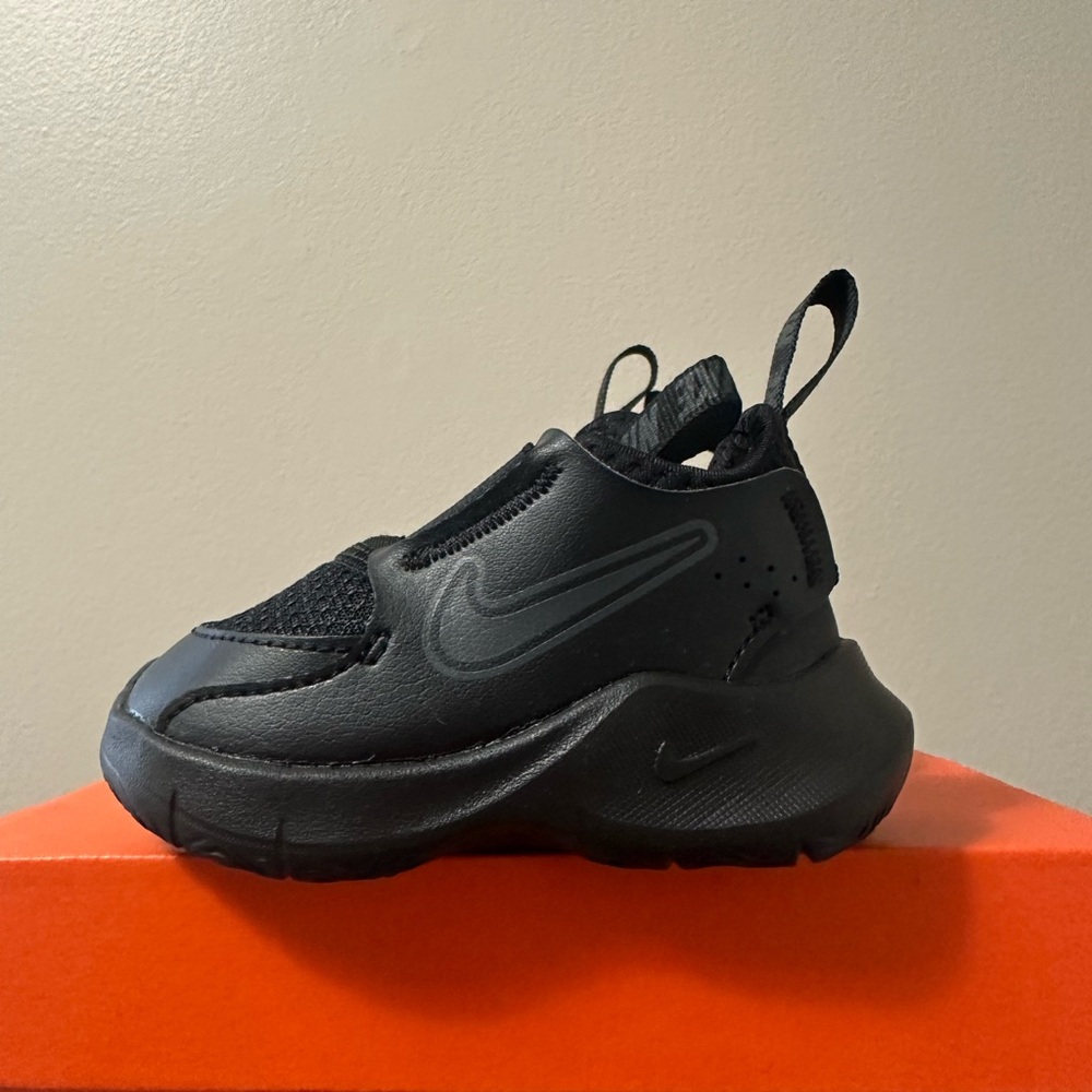 Nike Toddler Flex Runner Black Slip-On Shoes - Picture 4 of 5